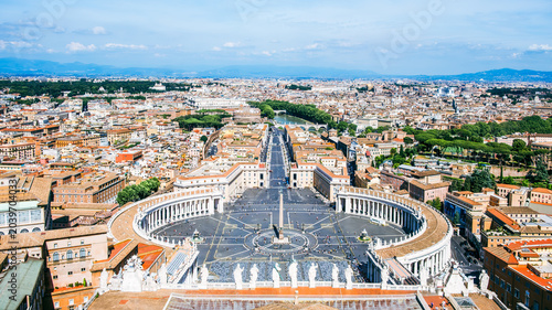 Fotografía Panoramic view of Vatican City and St