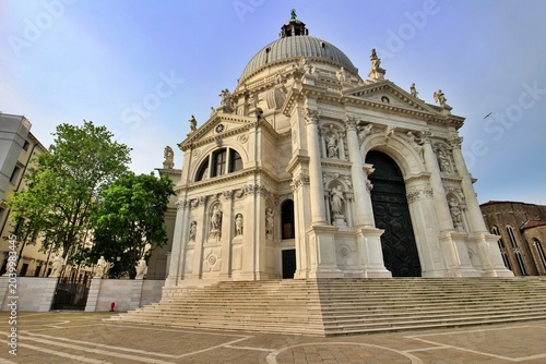 Fotografie Morning view of Santa Maria della Salute in the Dorsoduro district of Venice, It