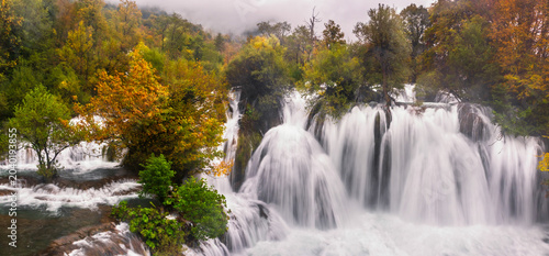 Fényképezés Waterfall on the Una River in the village of Martin Brod in Bosnia and Herzegovi