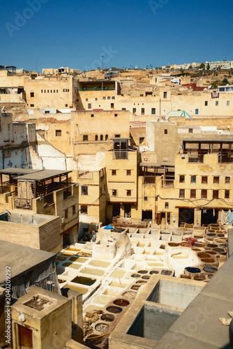 Konstfotografi Elevated view over dense historic Moroccan tannery