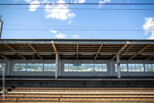 Tableau sur toile Shiroishi-Zao Station on the Tohoku Shinkansen in Japan