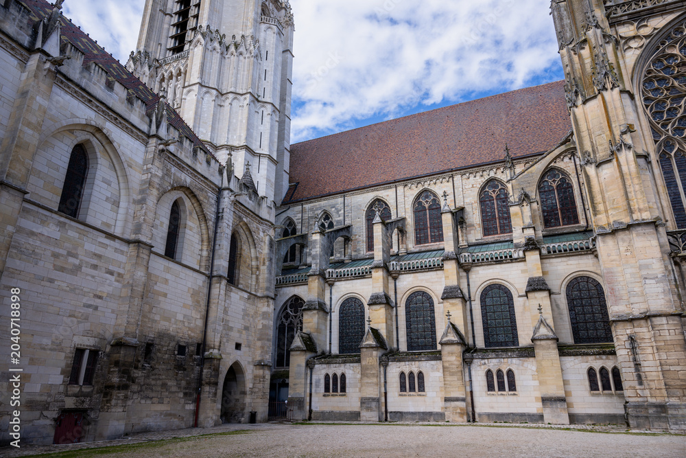 Fototapeta premium Sens Cathedral is a Catholic cathedral located in the city of Sens, in Burgundy-Franche-Comté, in eastern France.