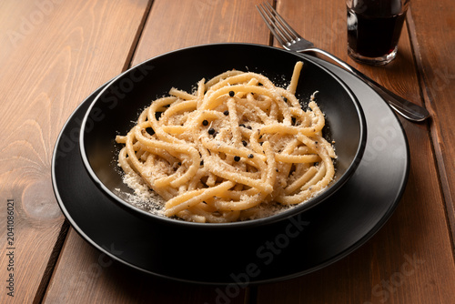 Pici Senesi con cacio e pepe, Pasta Italiana 