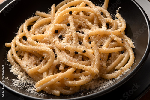 Pici Senesi con cacio e pepe, Pasta Italiana 