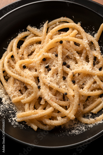 Pici Senesi con cacio e pepe, Pasta Italiana 