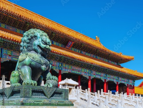 Cuadro en lienzo lion statue in forbidden city beijing