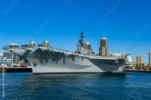 USA, California, San Diego, Skyline of San Diego with the USS Midway, aircraft carrier