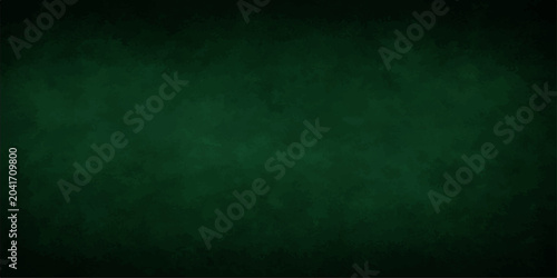 Foto Green grunge chalkboard background with vintage textured wall design