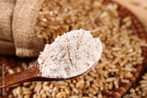 Fresh Rye Flour and Whole Grain Berries - Premium Farm Ingredients for Artisan Bread Baking