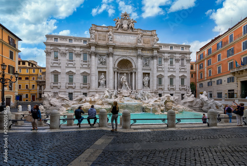 Foto View of Trevi Fountain (Fontana di Trevi) in Rome, Italy