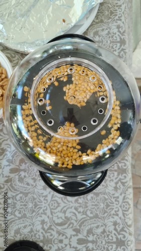 making homemade popcorn