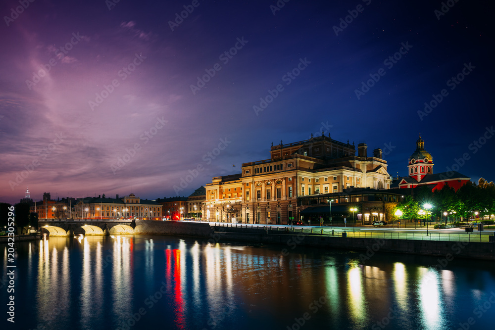 Naklejka premium Royal Swedish Opera House Illuminated at Night