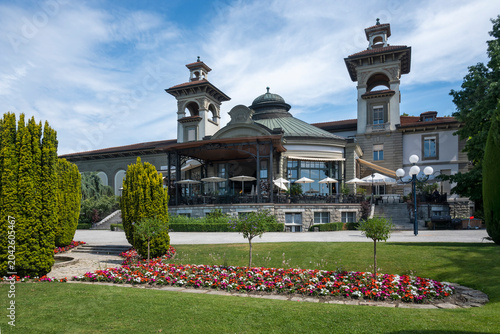 Foto Building and street at city of Lausanne, Switzerland