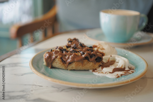 фотографія Delicious dessert served at cafe during afternoon break