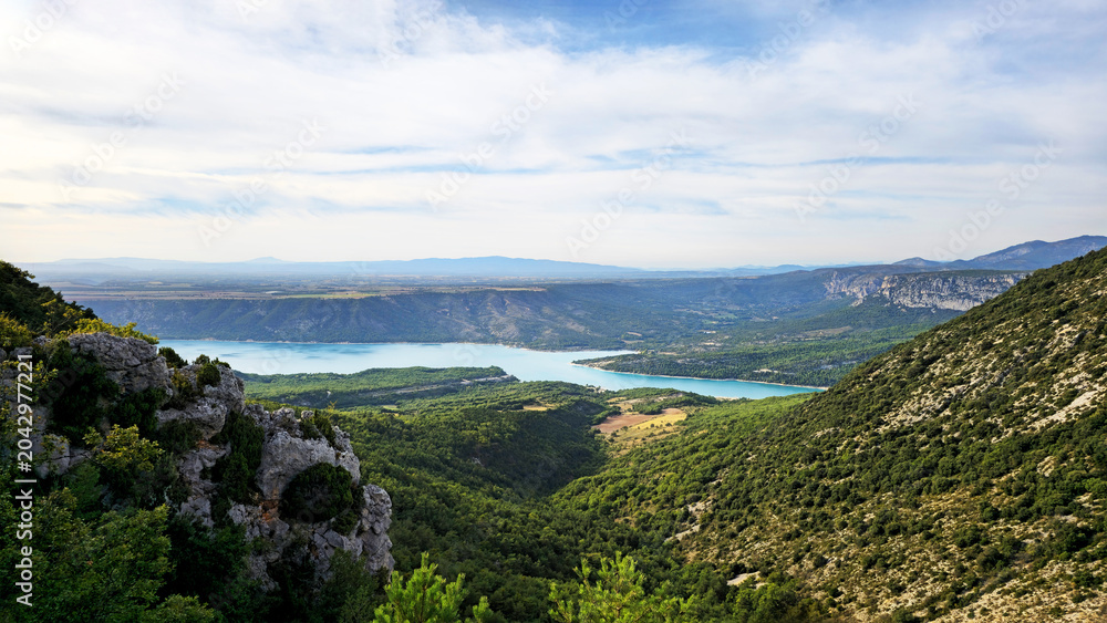 Fototapeta premium Lac de Sainte Croix panoramic view from Verdon Gorge, Aiguines, Provence-Alpes-Cote d'Azur, France, Europe. 