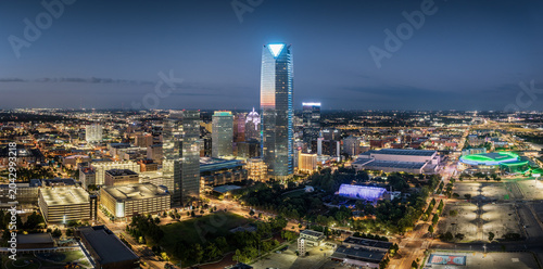 Cuadro en lienzo Aerial view of the Oklahoma City skyline at night.
