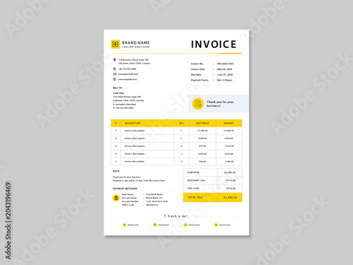 Bild auf Leinwand Corporate business invoice template with yellow accents