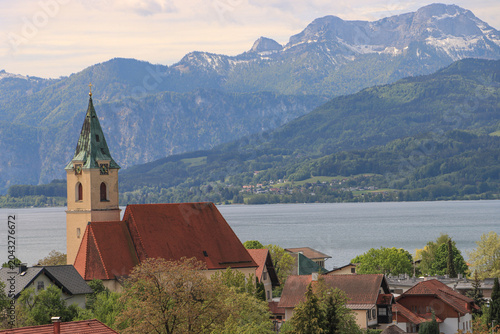 Wunderschönes Salzkammergut, Blick über Weyregg auf Attersee und Schafberg