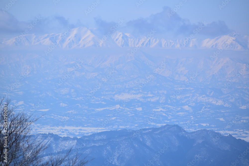 Fototapeta premium 山形県 山形市の蔵王ロープウェイ（冬）