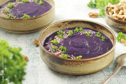 Tableau sur toile Red cabbage cream soup - traditional dish of Norwegian cuisine