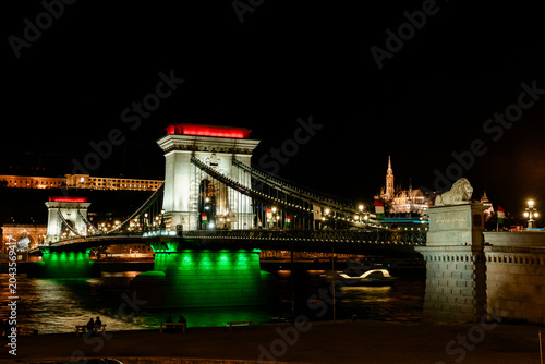 Canvas Print budapest chain bridge