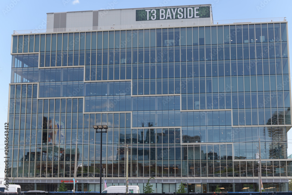 Naklejka premium exterior of T3 Bayside, a corporate office, located at 251 Queens Quay E, Toronto