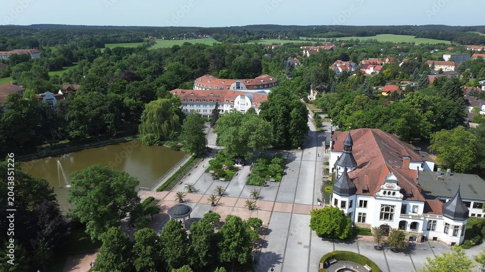 Fototapeta premium Blick über die Kuranlage von Bad Schmiedeberg