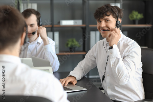 Male technical support agen...