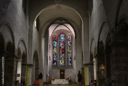 Mosaik Bleifenster in Basilika St. Willibrord in  Echternach, Luxemburg