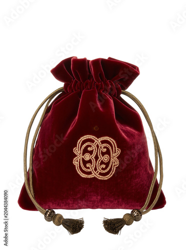 Photos Velvet drawstring pouch with gold embroidery and tassels