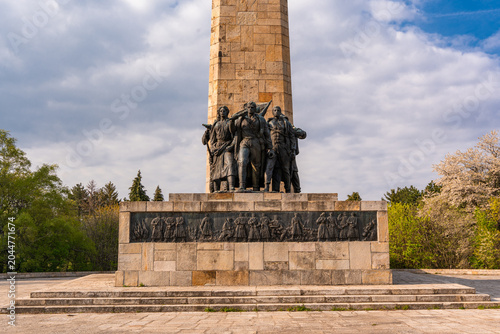 Obraz na płótnie Close up of the bronze partisan sculpture group at the Freedom Monument on Iriski Venac, Serbia