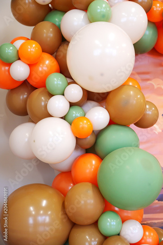 Festive organic balloon arch detail