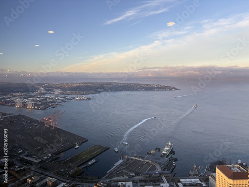 Принти на полотні Seattle Waterfront and Elliott Bay with Boats and City Lights Viewed from Columb