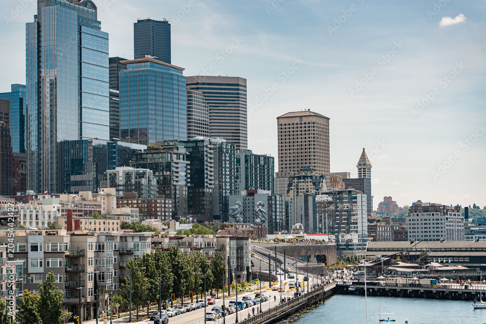 Obraz premium Seattle New and Updated waterfront from Pike Place to Pier 59 and Seattle Aquarium. Pacific Northwest in 2026