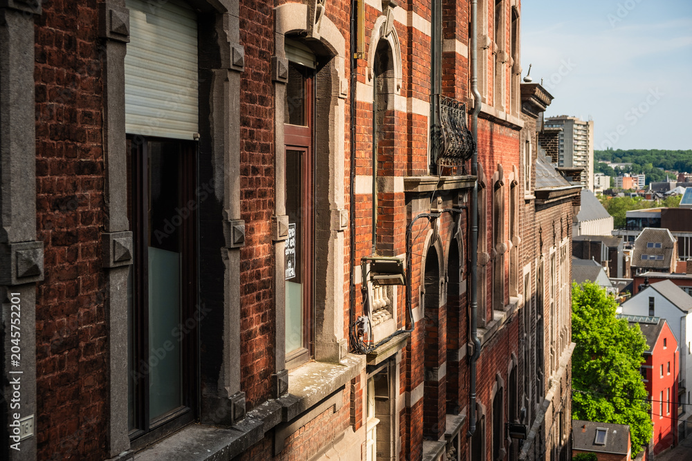 Fototapeta premium Die Montagne de Bueren, Bueren Treppe, Sehenswürdigkeit in der Altstadt von Lüttich, Belgien