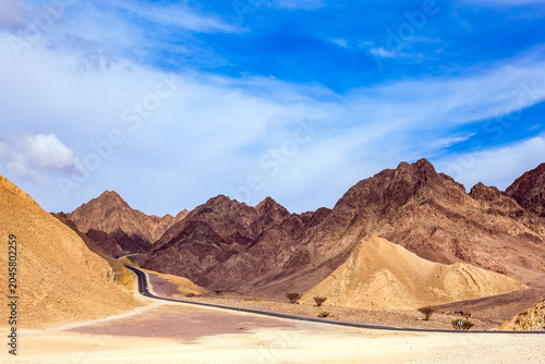 The mountains of sandstone.
