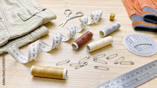 Canvas-taulu A top view of a sewing and mending kit