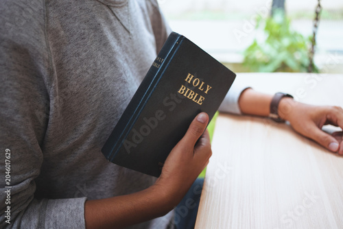 Foto Bible Reading For Christian Faith Scripture Study Worship And Spiritual Devotion