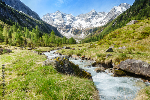Photography Panorama einer wunderschönen idyllischen Berglandschaft in den Alpen von Österre