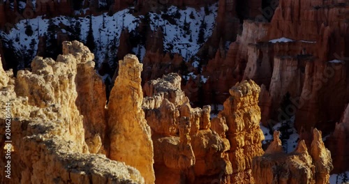 4K Rock Formations: Dramatic Desert