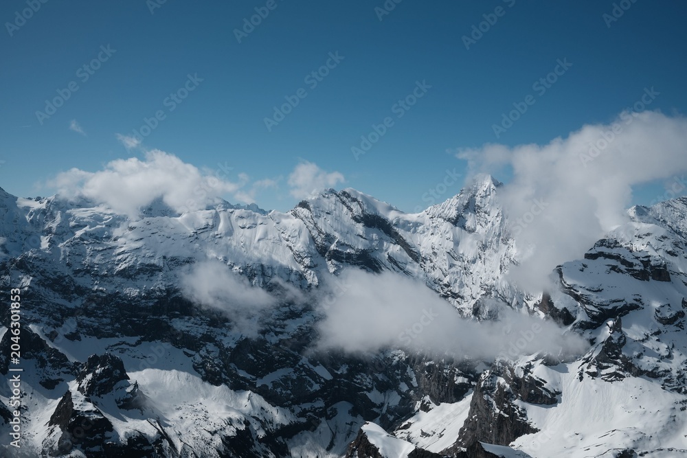 Obraz premium Snow covered mountains at Switzerland