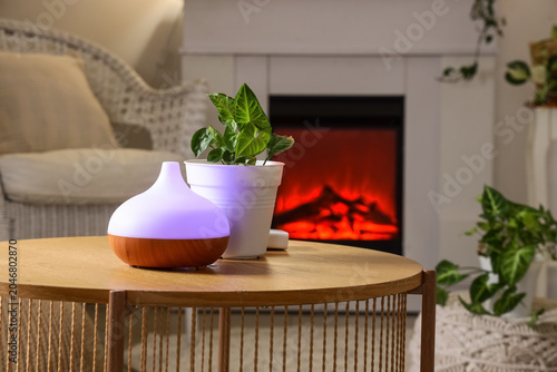 Glowing air humidifier with...