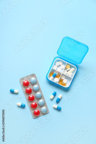 Plastic container and blist...
