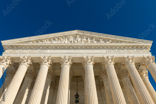 Canvas Print Supreme court courthouse in united states