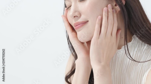 女性　スキンケア