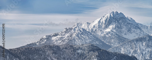 Foto Majestic Winter Panorama of Gehrenspitze Mountain Peak with East Ridge, Scenic S