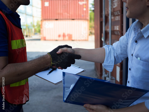 Quadro su tela handshake team agreement work job occupation logistic import export manage emplo