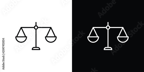 Tableau sur toile Scale icon in editable outlined, Vector EPS10