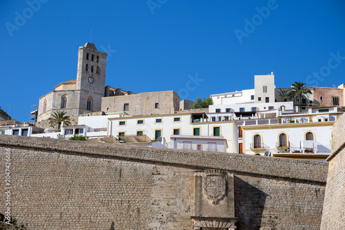 Fotografie «Ibiza, Spain»; May 26 2026: The majestic Portal de ses Taules, an ancient stone archway serving as the main gateway entrance through the historic Renaissance walls into Dalt Vila old town