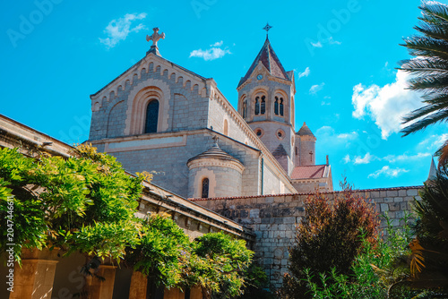 Fényképezés nave and tower of Lerins Abbey church, in France